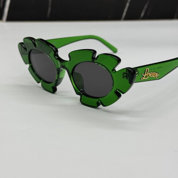 NEW LOEWE LW40088U 98A WOMEN SUNGLASSES GREEN LOEWE EYEWEAR - Picture 8 of 11